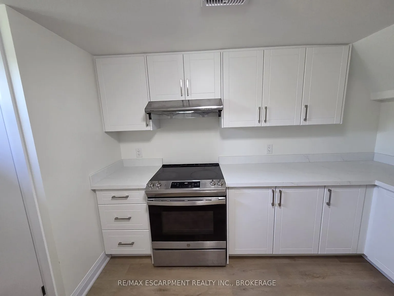 2 bed, $1,650 — Photo 3