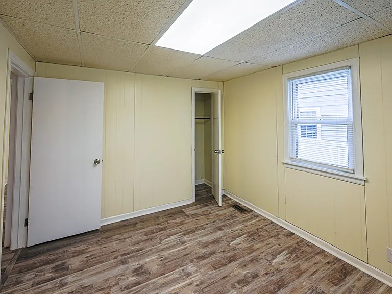 2232 E Riverside Dr — Photo 14