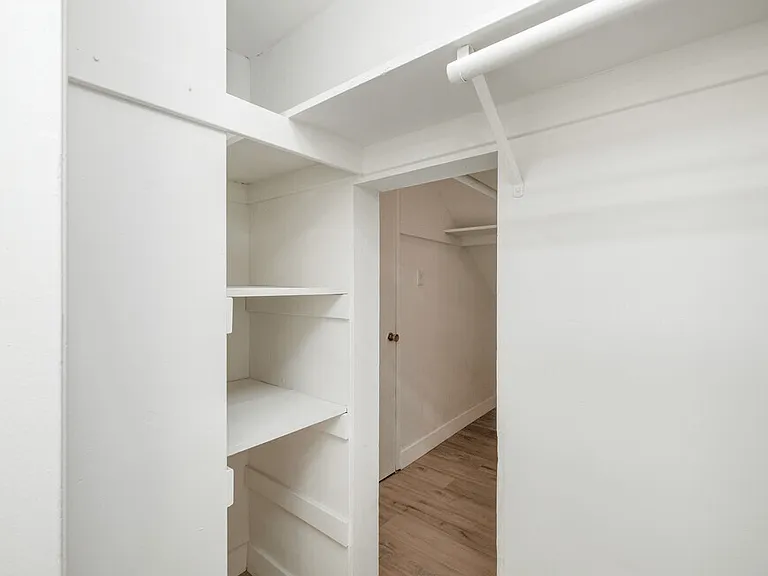 1831 Glendon Ave — Photo 17