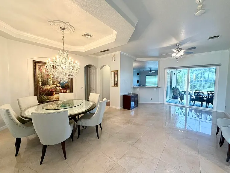 9546 Lantern Bay Cir — Photo 3