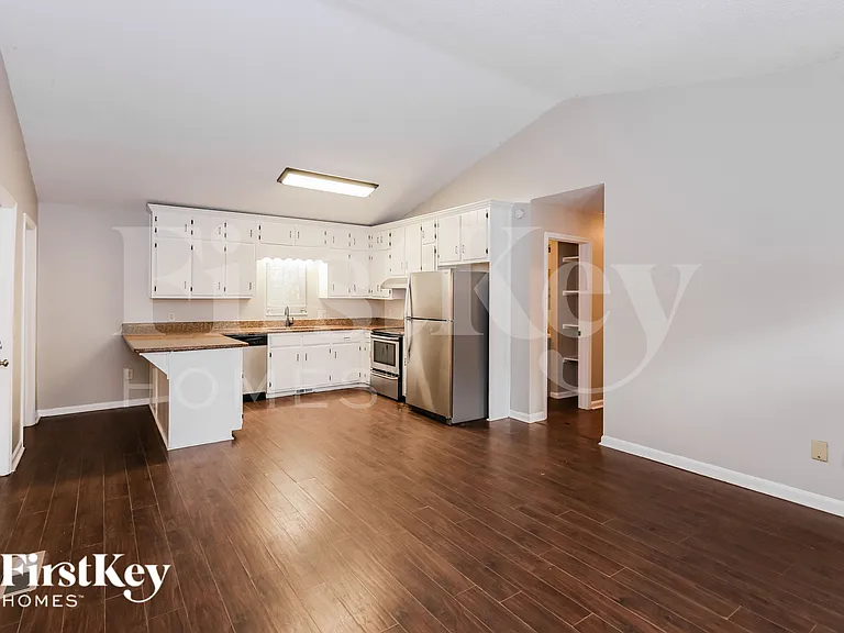 4113 Winkler Way — Photo 5