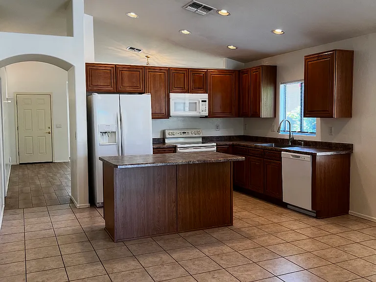 5598 W Crimson Bluff Dr — Photo 5