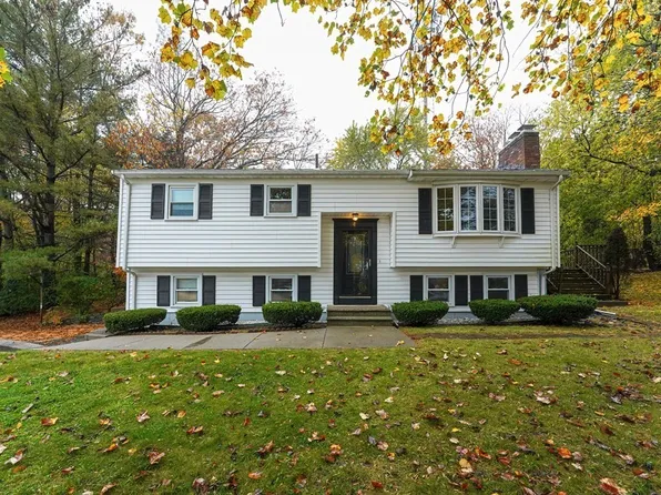 4 Harvard Dr, Milford, MA 01757