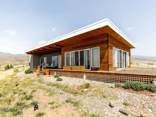 120 Arcturus Dr, Emigrant, MT 59027