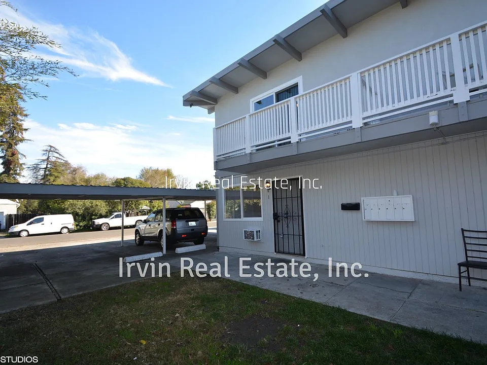 3303 N Franklin Ave