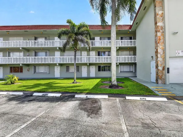 3300 Springdale Boulevard #208, Palm Springs, FL 33461