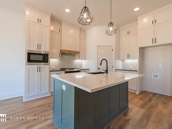 7th image of this home
