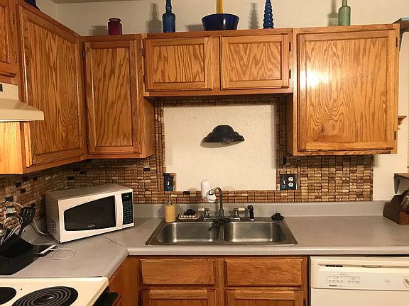 4th image of 3130 Belford Ave