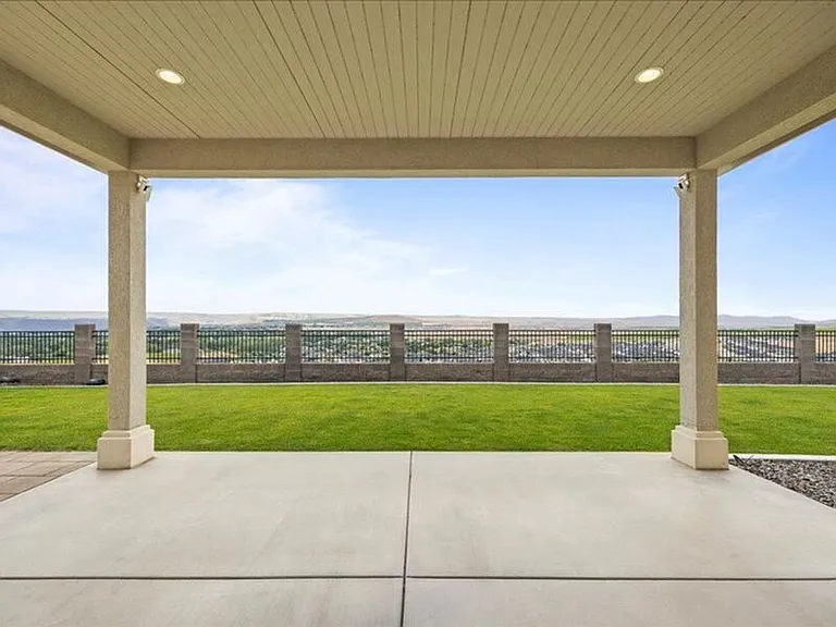 2319 Skyview Loop — Photo 40
