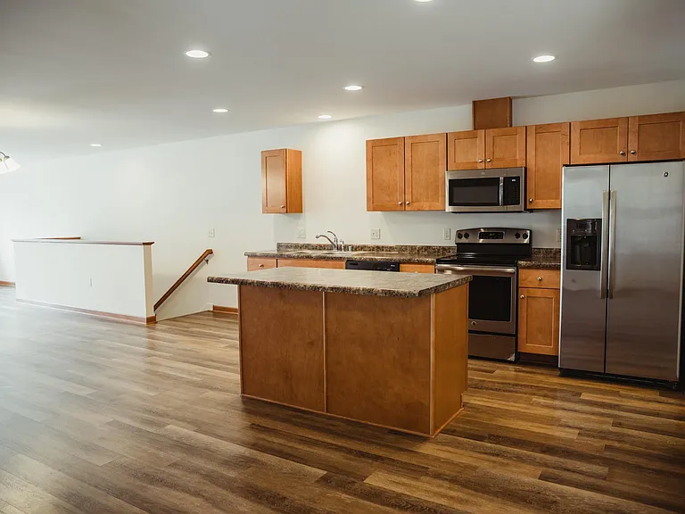 828 Oregon Parks Ave — Photo 8