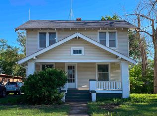 719 W 11th Ave, Hutchinson, KS 67501