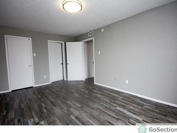 4th image of 5722 Highland Hills Dr