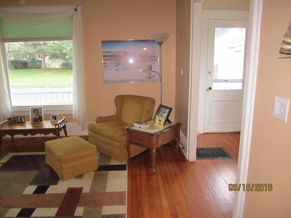 This is half the living room. It is the whole front of the b