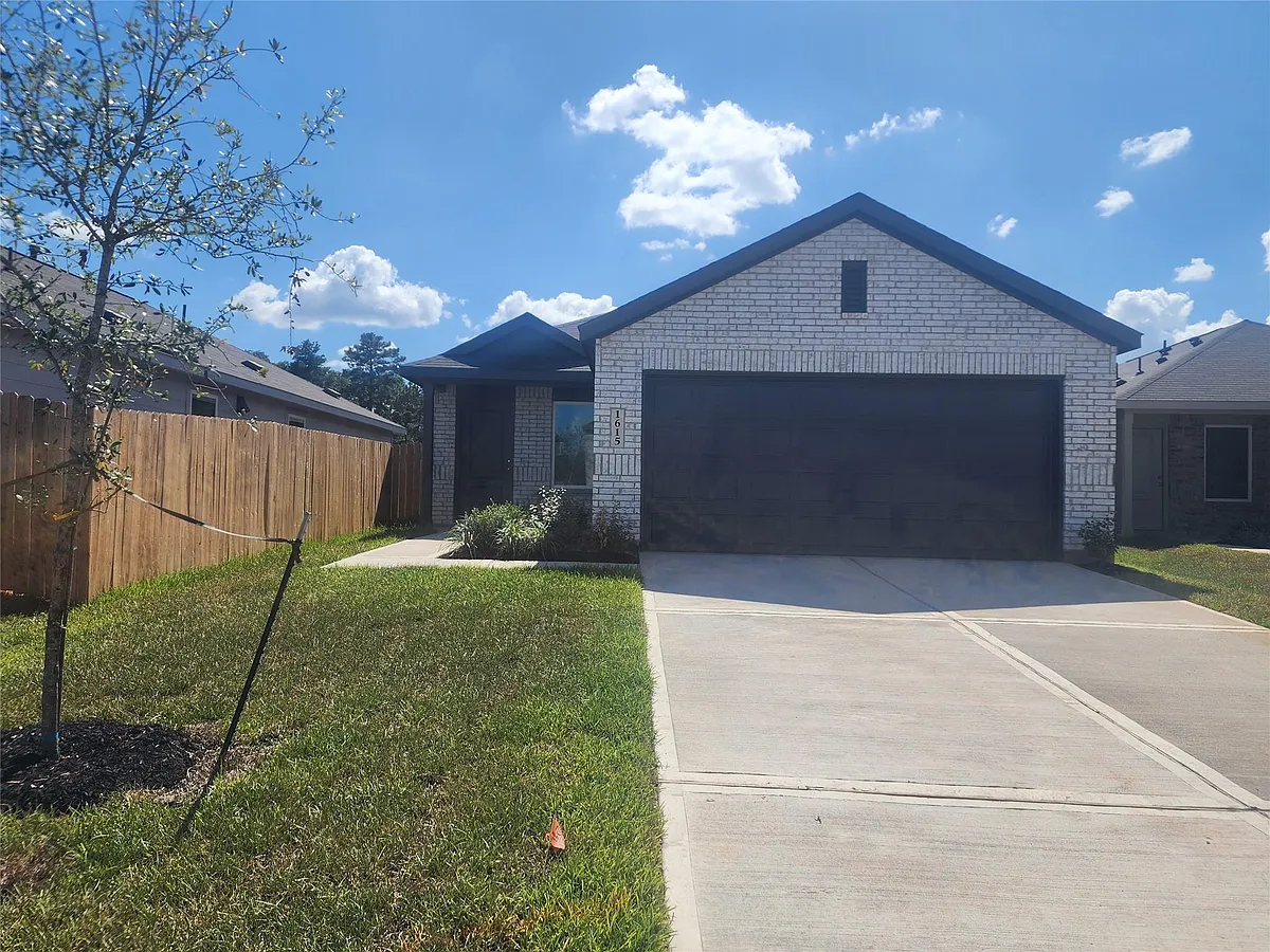 Primary Photo - 1615 Winwood Dr