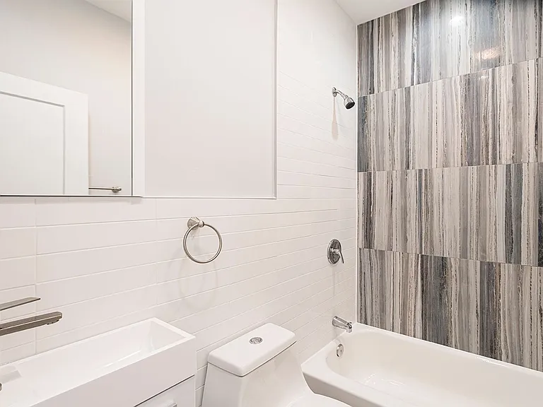 2808 W Oxford — Photo 12