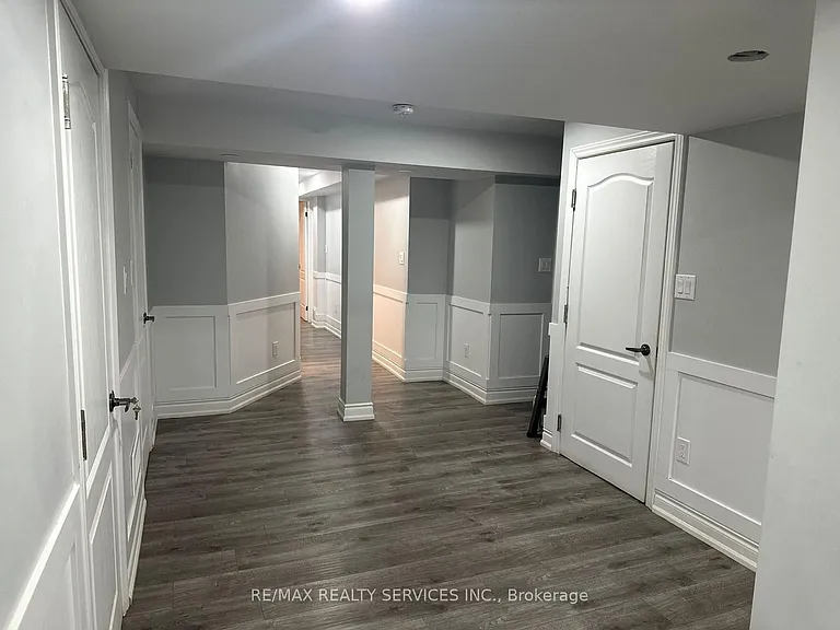 266 Dougall Ave — Photo 10