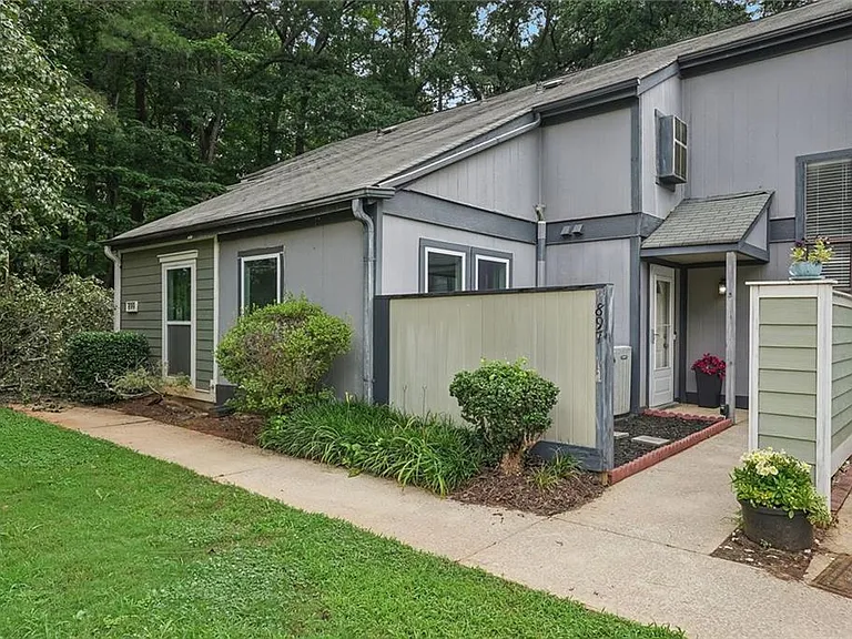897 Patterns Dr SW — Photo 1