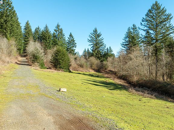 3rd image of 30434 NE Wylie Rd