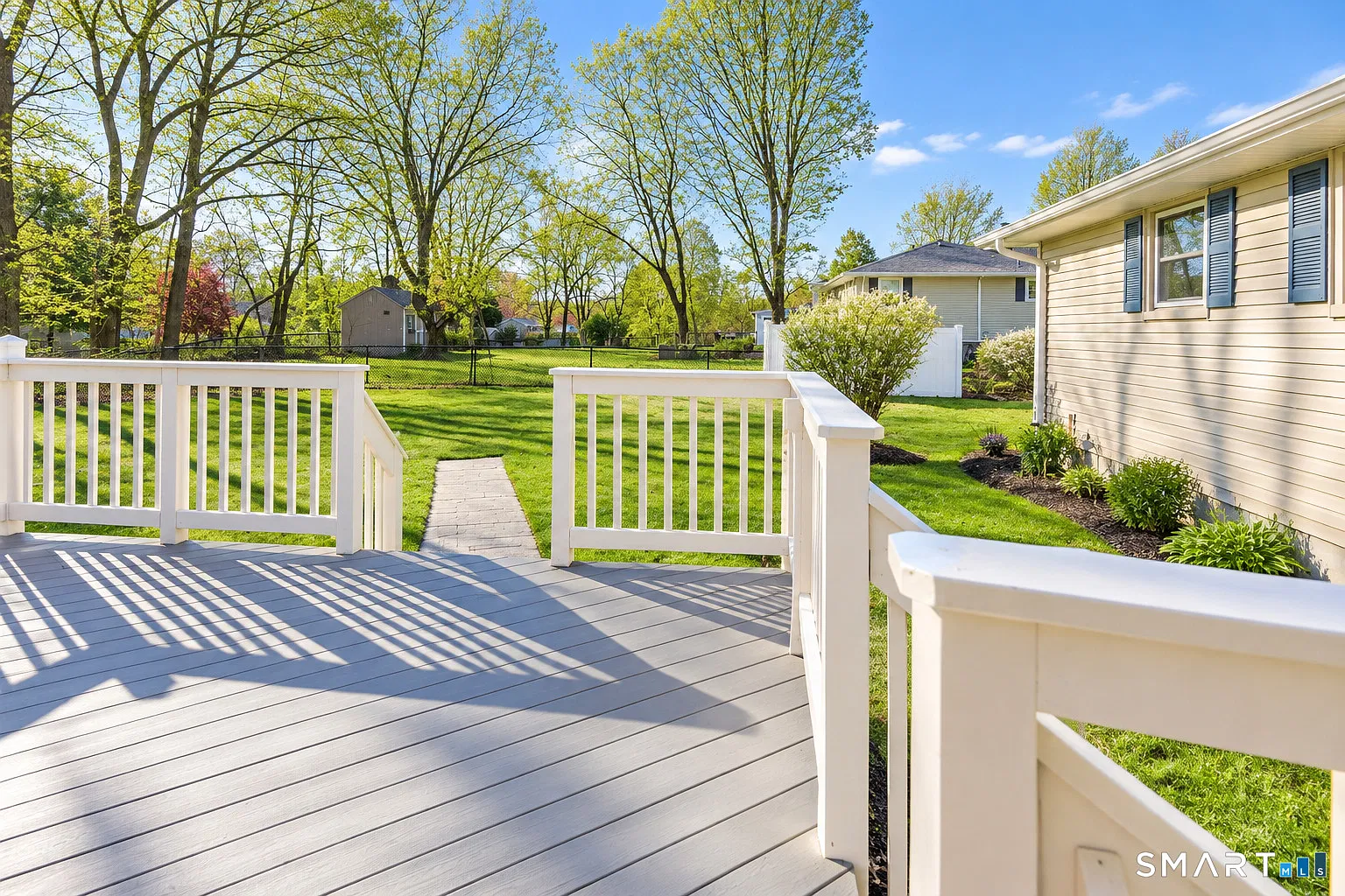 3 bed, 1.0 bath, 2184 sqft, $3,100 — Photo 3