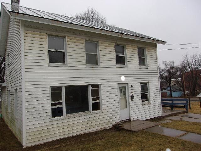 2nd image of 135 N Water St