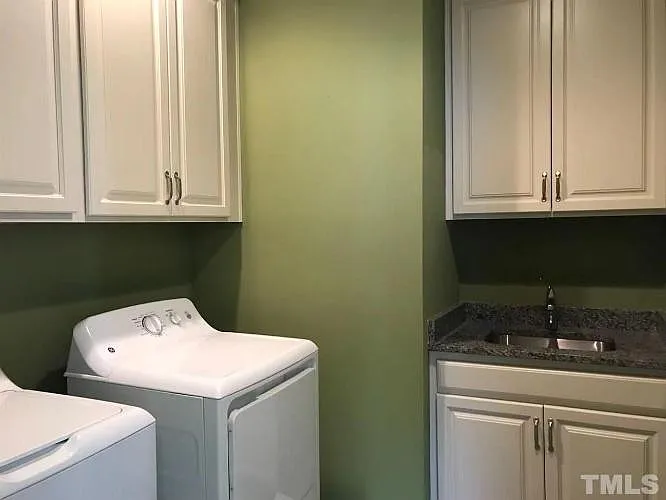 4201 Sunset Falls Dr — Photo 13