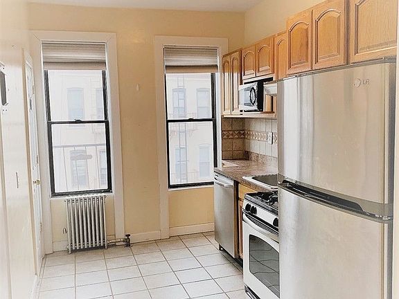 5th image of 30-36 42nd St #3R