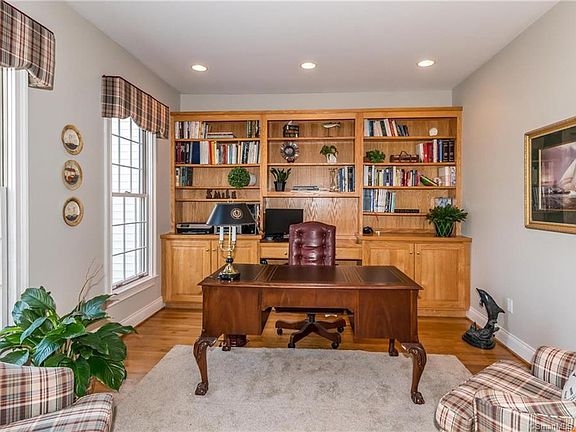 5th image of 57 Orchard Farms Ln