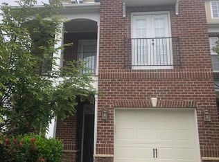 302 Longchamp Ln, Cary, NC 27519