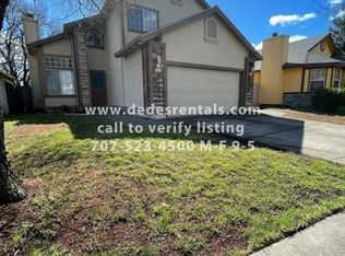 2116 Crosspoint Ave, Santa Rosa, CA 95403