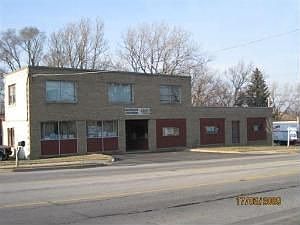 2nd image of 743 McHenry Ave