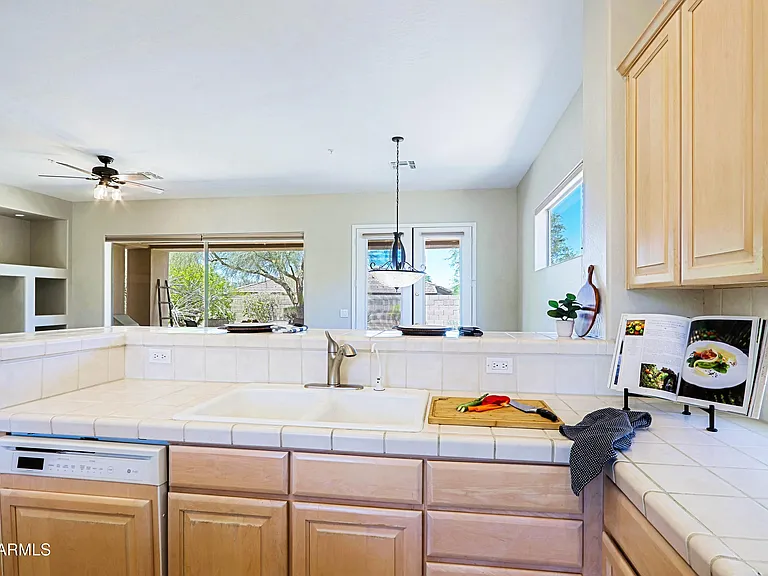 34106 N 66th Way — Photo 16