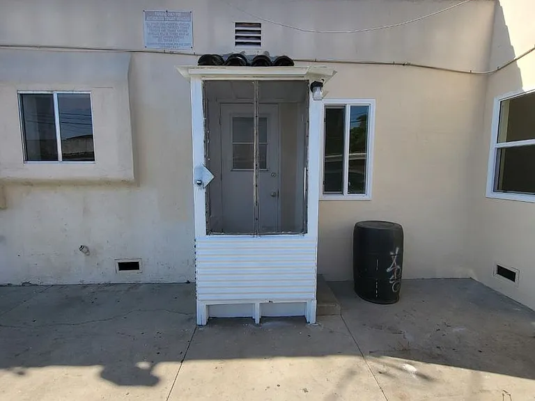 5930 Loma Vista Ave — Photo 15