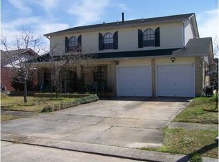 2009 Titan St, Harvey, LA 70058