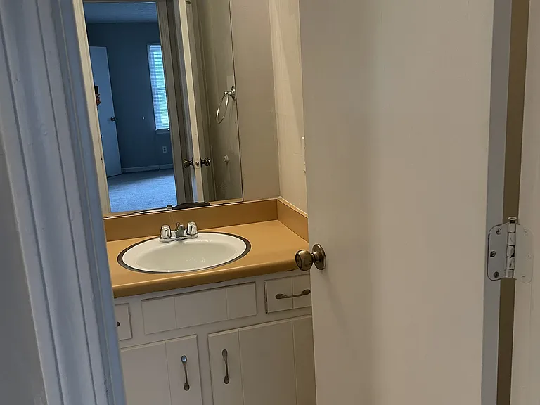 Hall bath upstairs