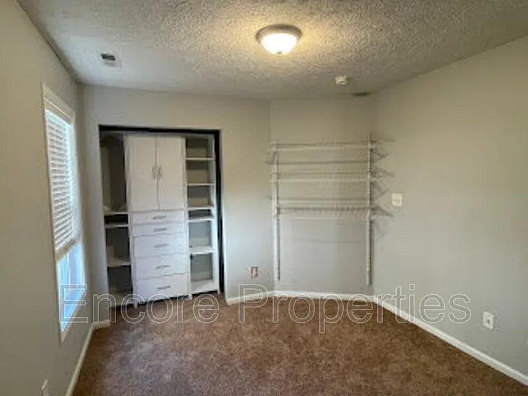 1240 Chimney Swift Dr — Photo 11