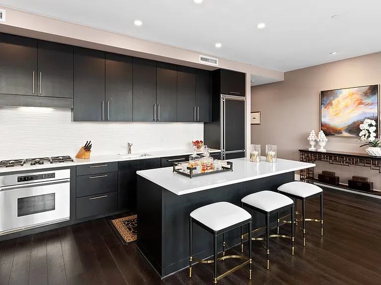 937 NW Glisan St #1431 — Photo 18