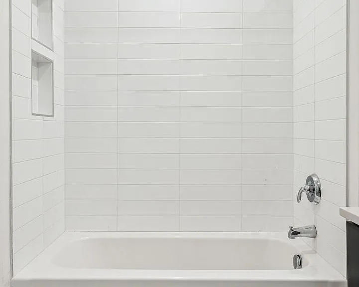 Graduate Pointe — Photo 169