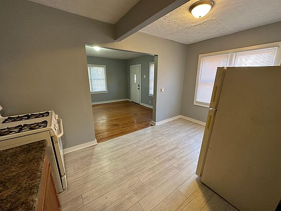 5th image of 3963 N College Ave