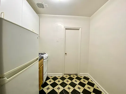 Rented by (Legacy) Elegran | media 12