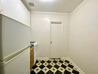 Rented by (Legacy) Elegran