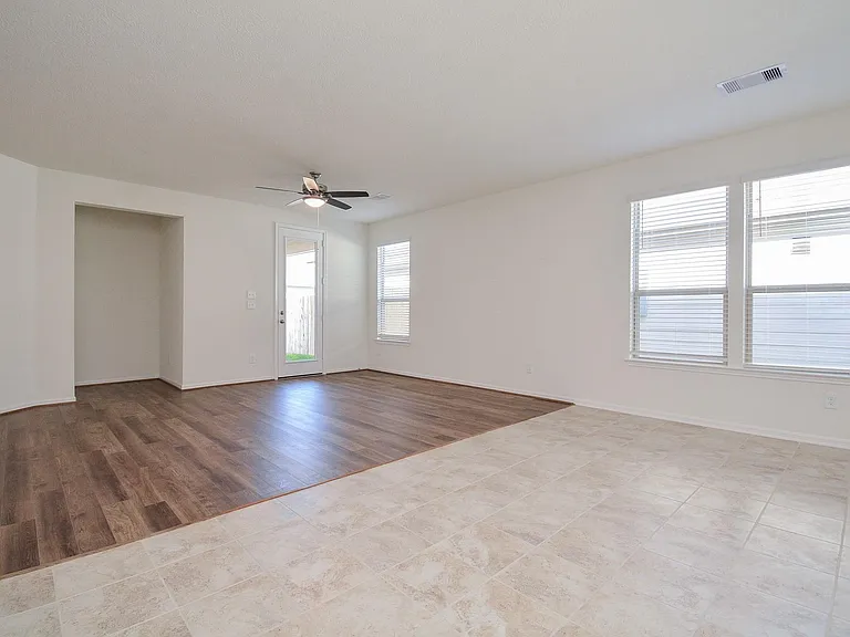 17327 Rock Willow Ln — Photo 9