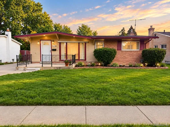 31018 Cousino Dr, Warren, MI 48092