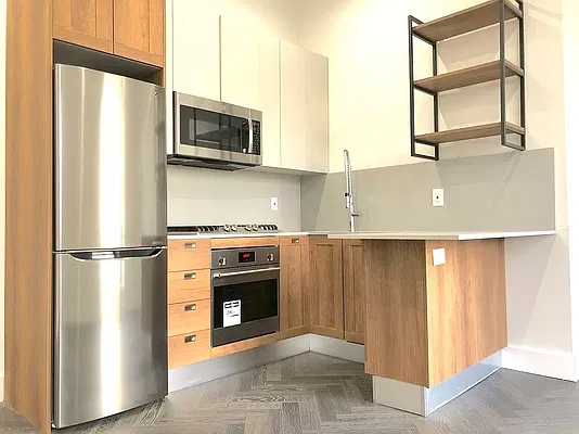Kitchen, photo 1