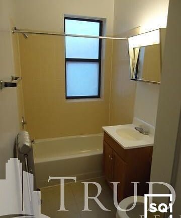 5th image of 1530 N Kedzie Ave #1542-3N