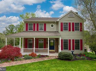 2619 Seven Valleys Rd, Seven Valleys, PA 17360