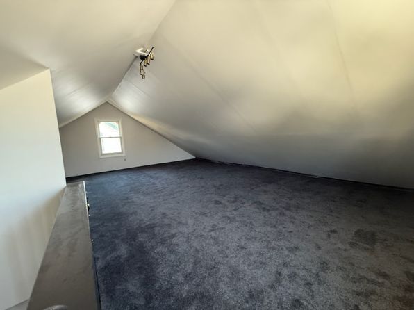 26 Centre St FLOOR 2