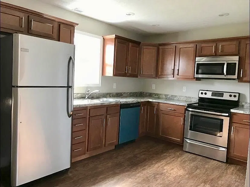 3 bed, 2.5 bath, 1500 sqft, $1,500 — Photo 2