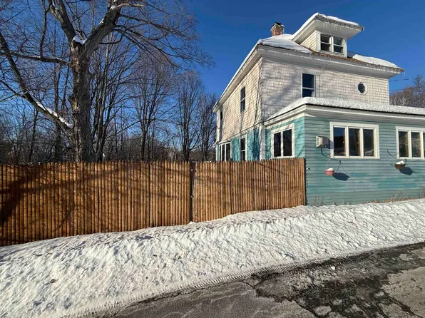 38 River Street, Newport, NH 03773