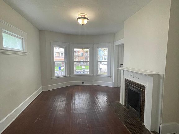 4th image of 1452 W 116th St
