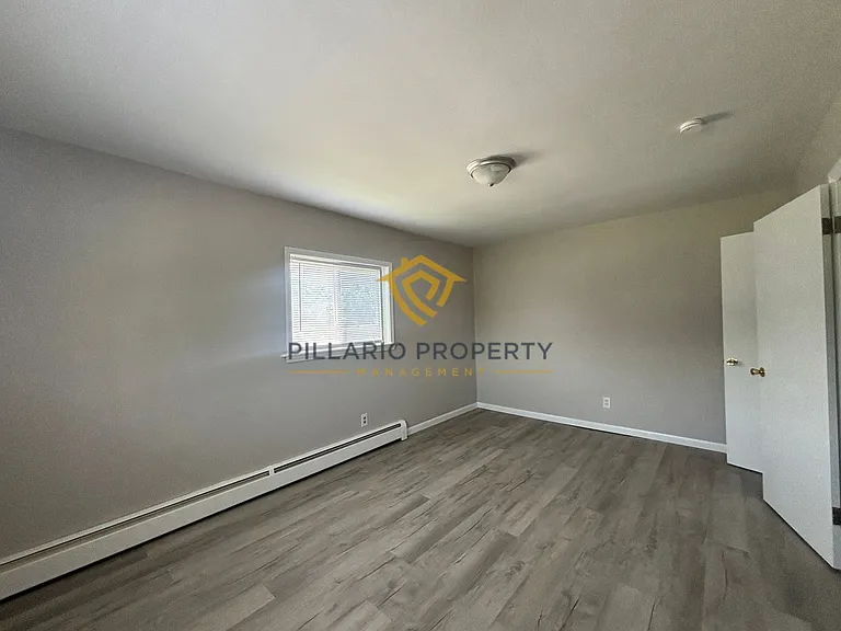 2345 Perkins Ave — Photo 5